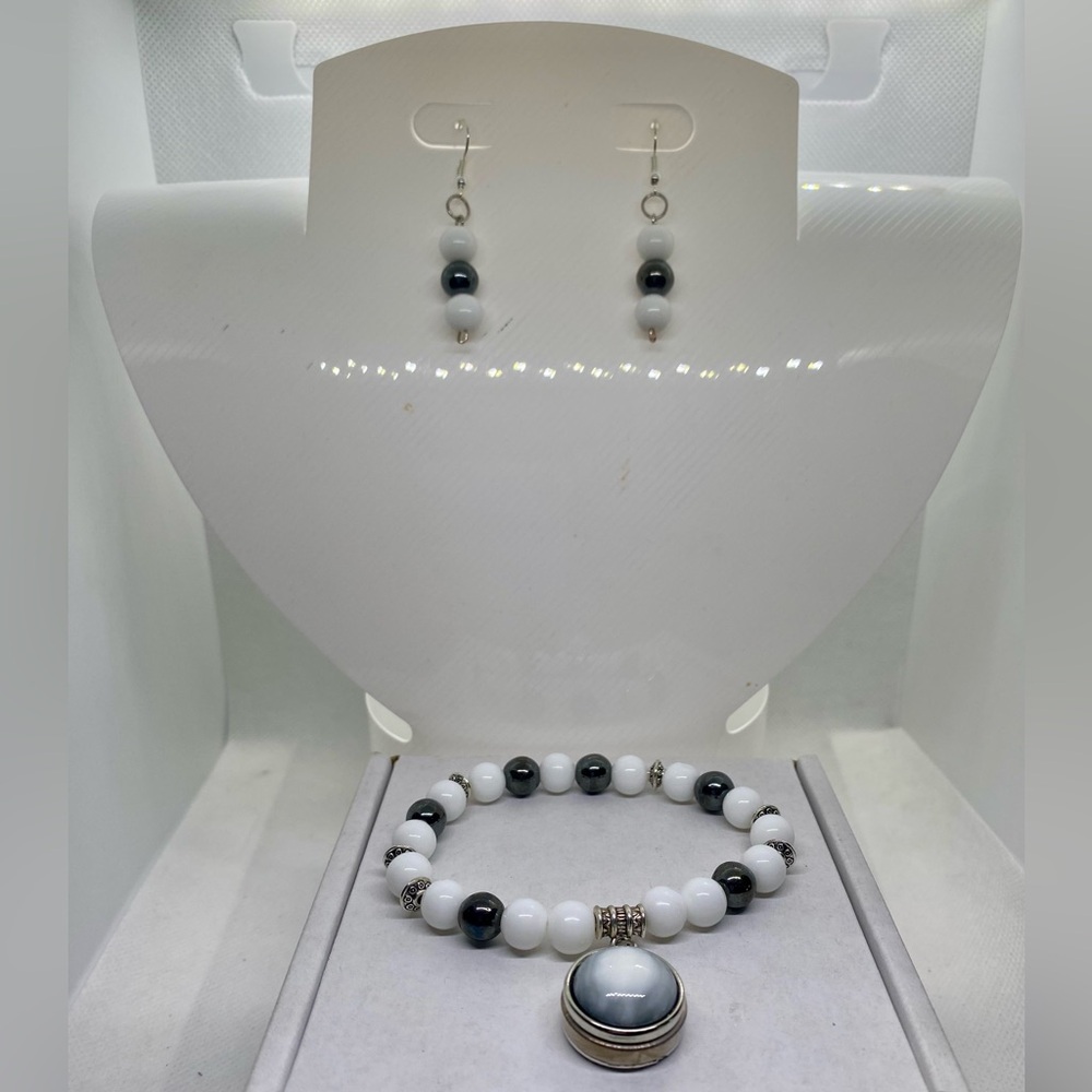 Dark Gray And White Charm Bracelet Set